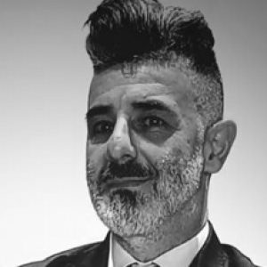 Antonio Morello, projektant biurek i boazerii DVO