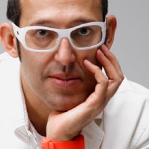 Karim Rashid, projektant identyfikacji marek i biurka Zero
