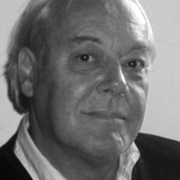 Portret: Davide Mercatali, architekt i projektant z Mediolanu, organizator wystawy INGENUO w Tokio
