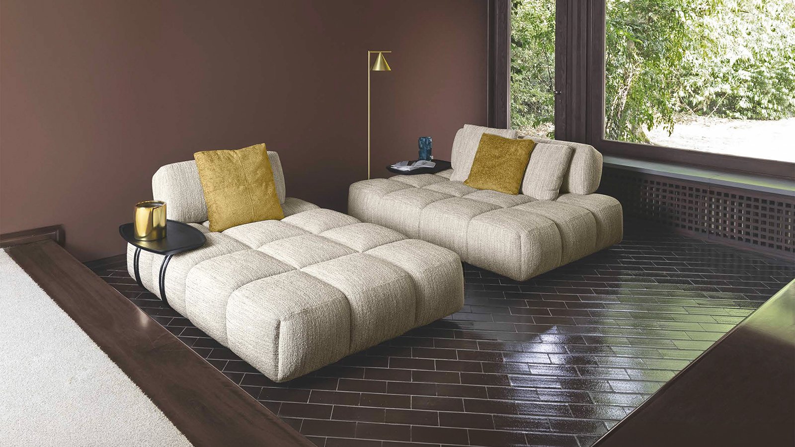 Sofa Qubik od Flexteam 294 cm w tkaninie w poczekalni