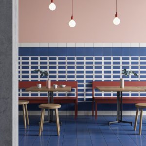 Szkliwiony gres Mutina ze wzorem Double Blue w formacie 20,5×20,5 cm