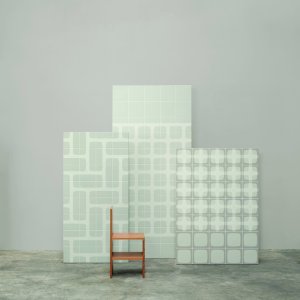 Plytka Betty Plus od Mutina z elementem graficznym