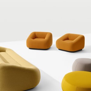 Zdemontowana sofa Aom do recyklingu