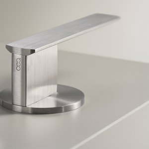 Włoska armatura design Ayla od Cea Design, projekt Yabu Pushelberg