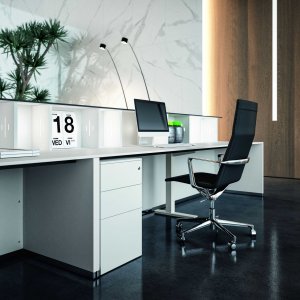 Kameralna lada Lux 140 cm w orzechu Lux