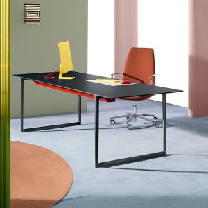 Elinor marki Pedrali w skórze kategorii P