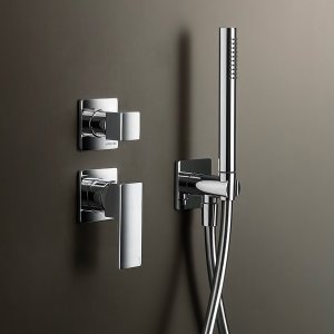 Ścienna bateria umywalkowa Mint w Matt Black z rozetami, wysięg 19 cm