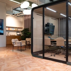 Front z laminowanego szkła akustycznego Framery Six