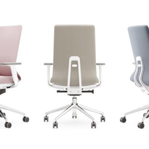 Ergonomiczne krzesła biurowe Pyla od ICF na stanowiskach pracy