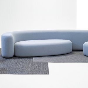 Sofa Lisse marki LaCividina widziana od frontu, w całej długości