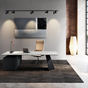 Detal ceramicznego blatu Nero Desirè na biurku gabinetowym Monolith