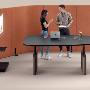 Sześcioosobowy bench Otto od Martex z dębową krawędzią