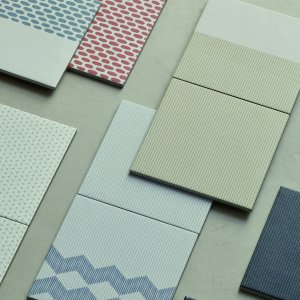 Plytka Base White z kolekcji Tape od Mutiny