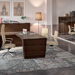 Rzeźbiarski bok biurka X10 projektu Dorigo Design
