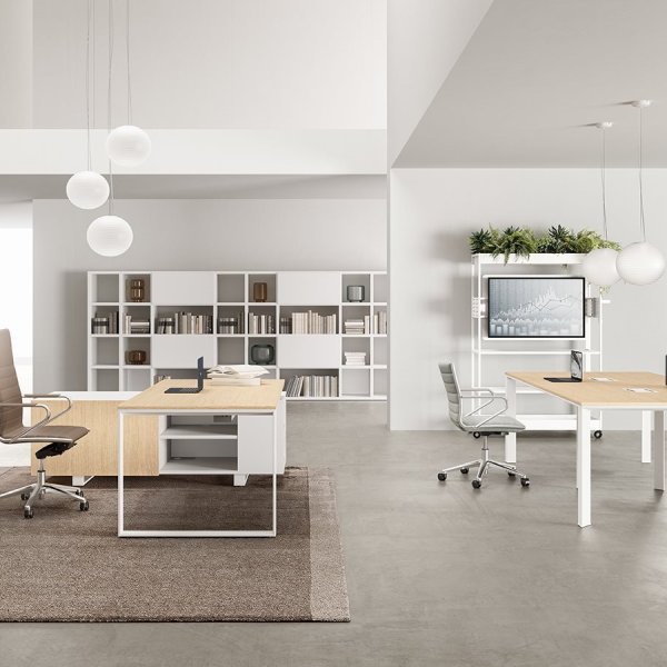 Realizacja biurowa ze stanowiskami DVO Office dostarczonymi z magazynu