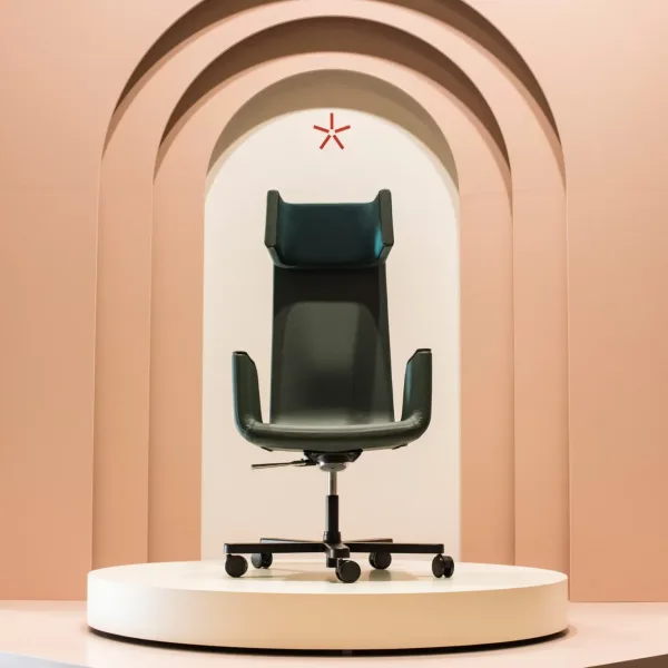 Designerskie krzesło Luxy w środowisku pracy