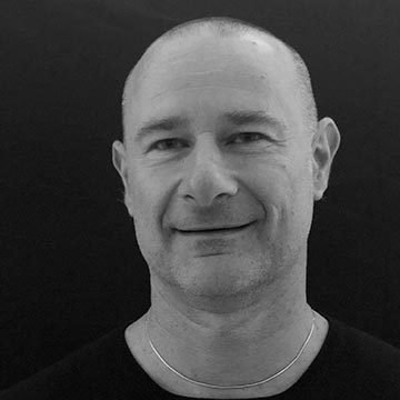 Marco Olivieri, założyciel i zarządzający La Mercanti, włoskie meble biurowe